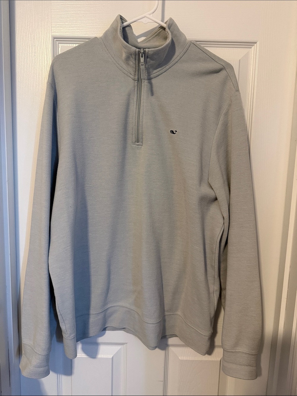 Vineyard Vines Men’s Light Gray Quarter Zip Pullover